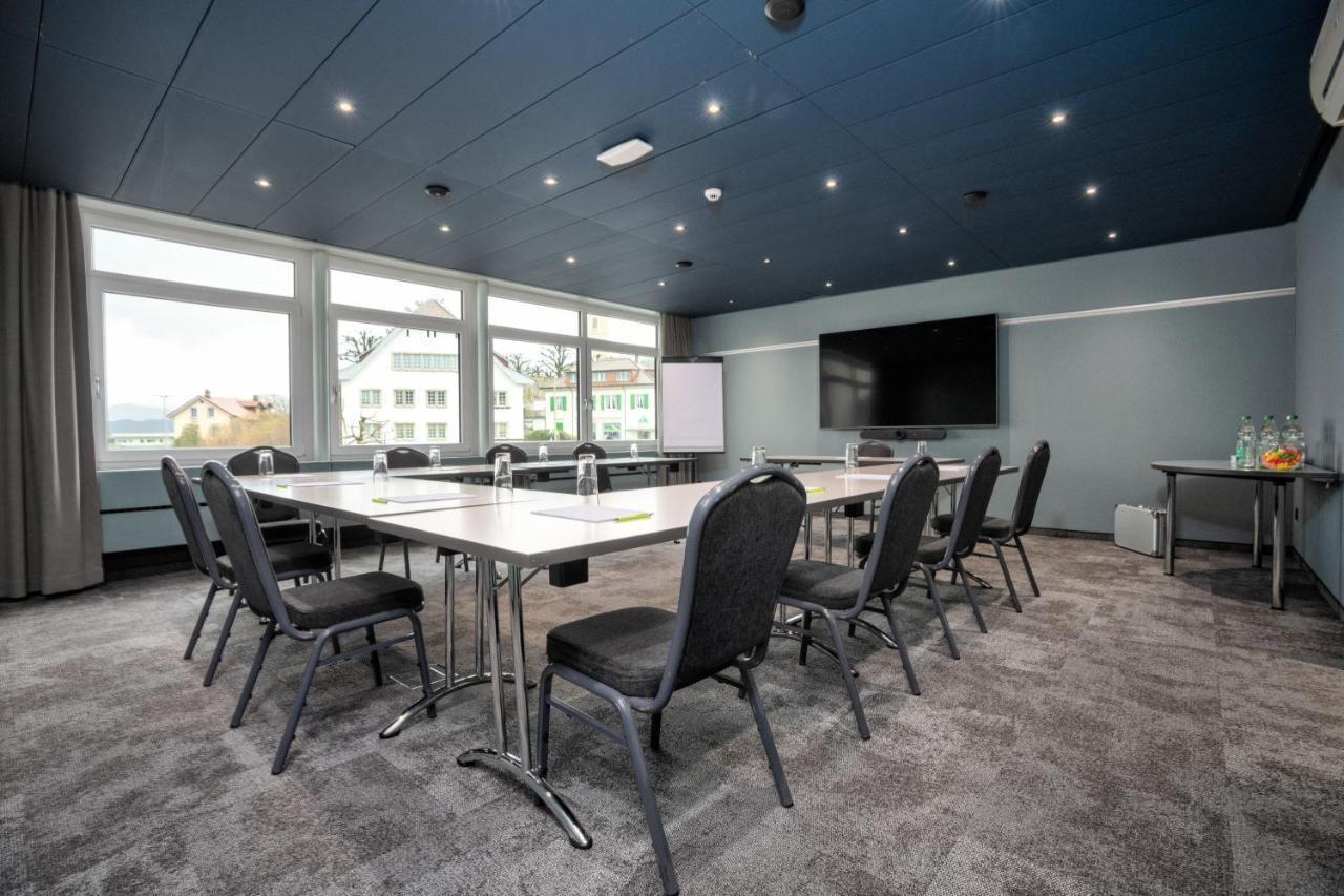 B-Smart Hotel Schoenenwerd Арау Экстерьер фото