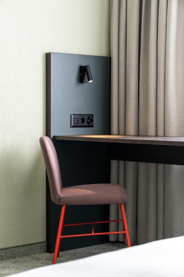 B-Smart Hotel Schoenenwerd Арау Экстерьер фото