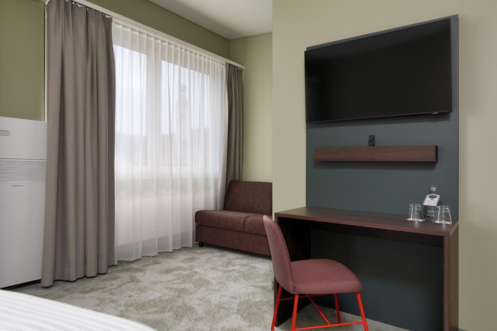 B-Smart Hotel Schoenenwerd Арау Экстерьер фото