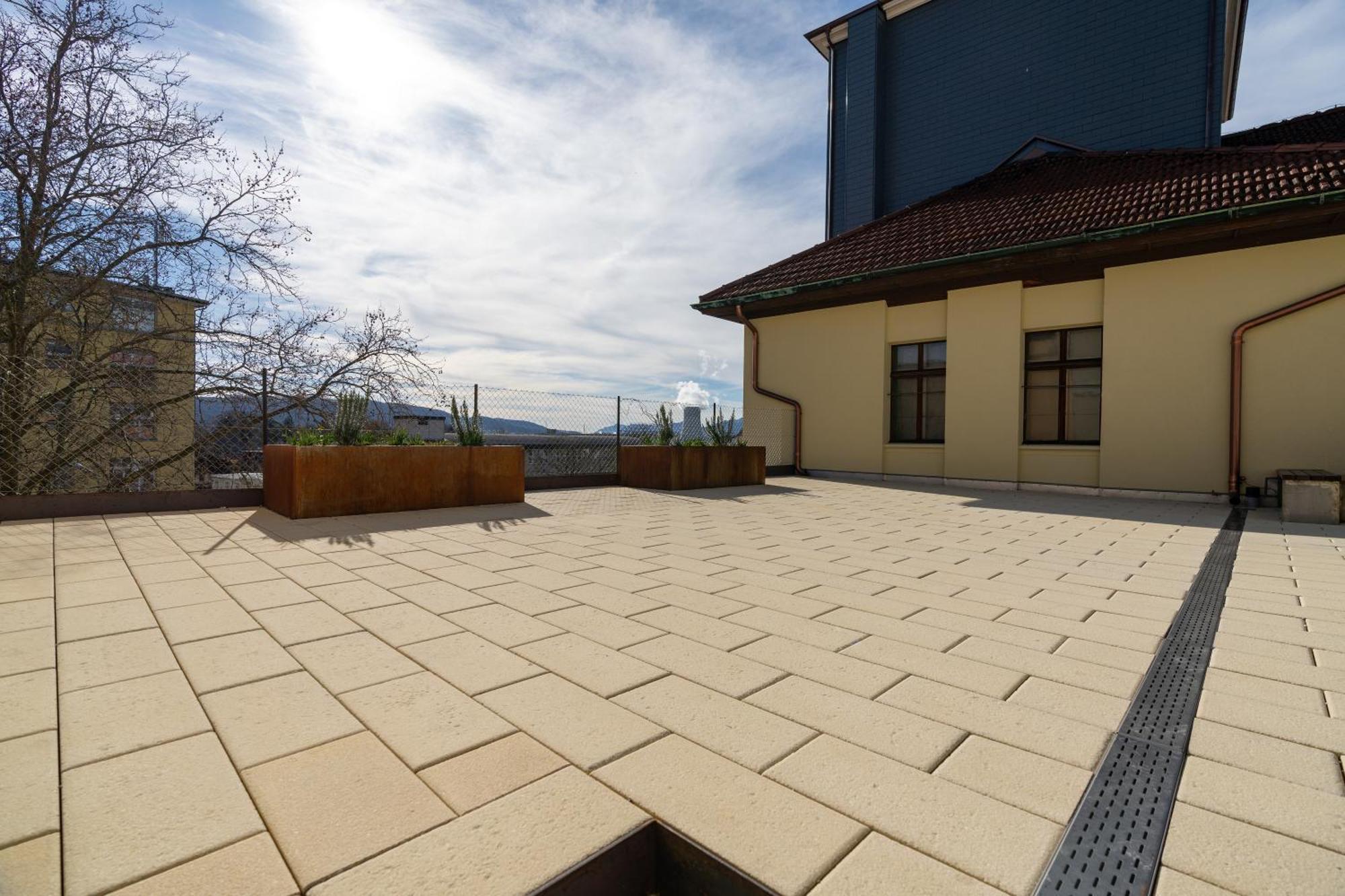 B-Smart Hotel Schoenenwerd Арау Экстерьер фото